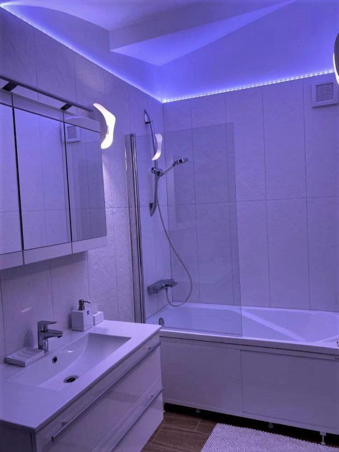 Perfect Stay In Old Town With Parking Tallinn Exterior photo